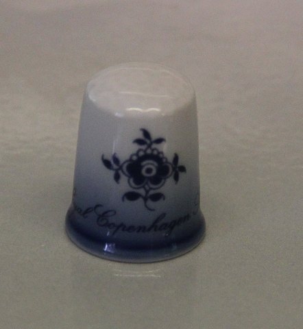 Royal Copenhagen Blue Fluted Thimble l 2.5 cm