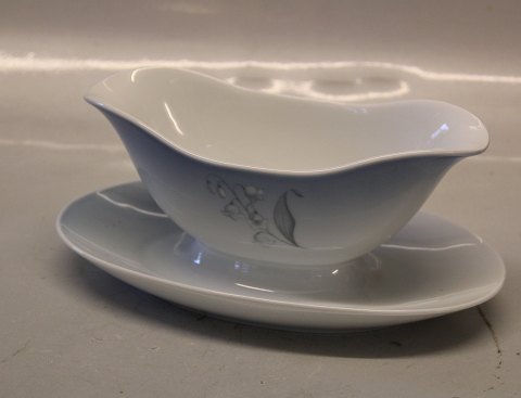 Convalla: Blåt B&G  porcelæn, liljekonval, form 643 311 Stor Sovseskål 3,5 dl 
(008)
