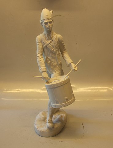 B&G Porcelain B&G #551 of 750 The Little Drommer boy from Maryland ca 37 cm  
John Bromley 
