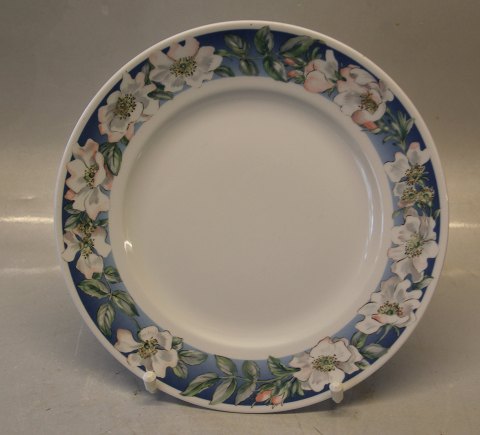 617 Cake Plate 17 cm White Wild Rose Royal Copenhagen
