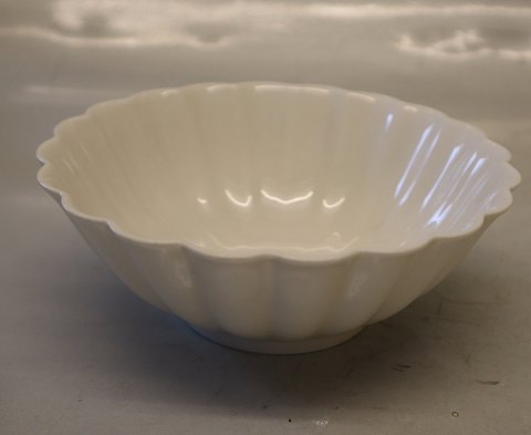 Kongelig Dansk 4002 Hvid riflet skål 5 x 14.5 cm Blanc de Chine Thorkild Olsen