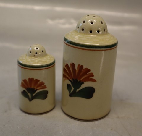 Salt & pepper Aluminia Copenhagen Calendula (Morgenfrue)  Faience Dinnerware