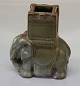 Dansk Stentøj 
B&G 2125 grøn Elefant med Howdah 9 x 8 cm