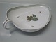 B&G Hazelnut (Elsinore) 199 Leaf shaped dish, (large) 27 x 19 cm (357)
