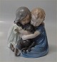 Kgl. Porcelænsfigur 707 Børn med hund 16 cm