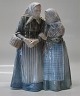 Royal Copenhagen figurine 1319 RC The Gossips Chr. Thomsen 1911 30 x 22 cm
